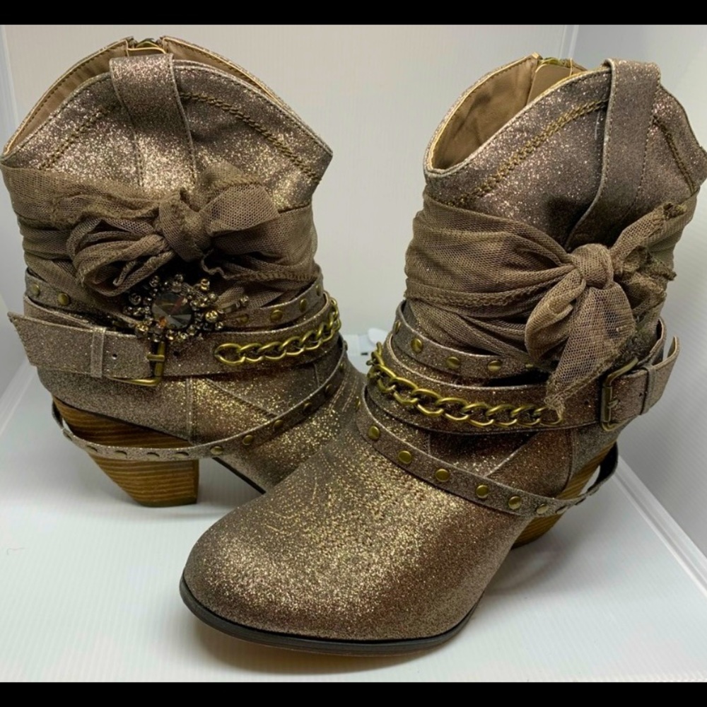 METALLIC EMBELLISHED ANKLE BOOTS